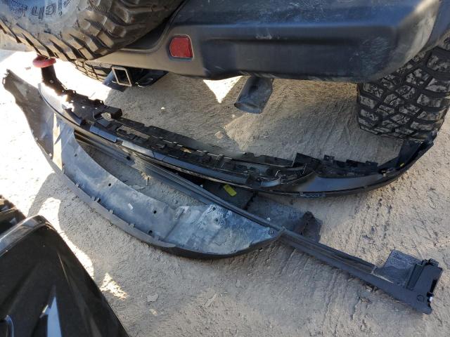 1C4HJXCG8JW193613 Jeep Wrangler Rubicon