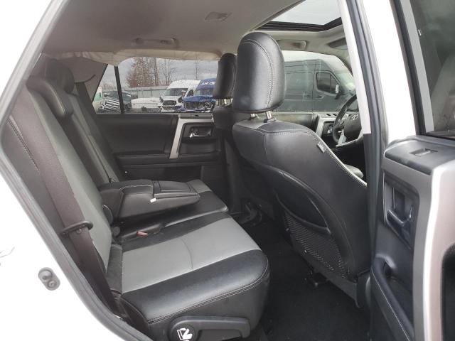 2021 TOYOTA 4RUNNER SR JTENU5JR6M5877682