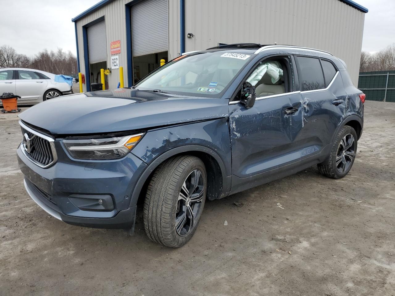 YV4162UL8N2646852 VOLVO XC40 T5 IN 2022