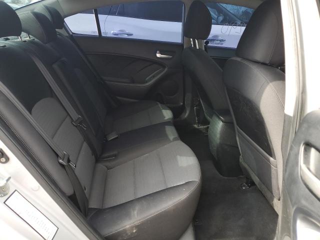 3KPFK4A75HE152186 KIA FORTE LX
