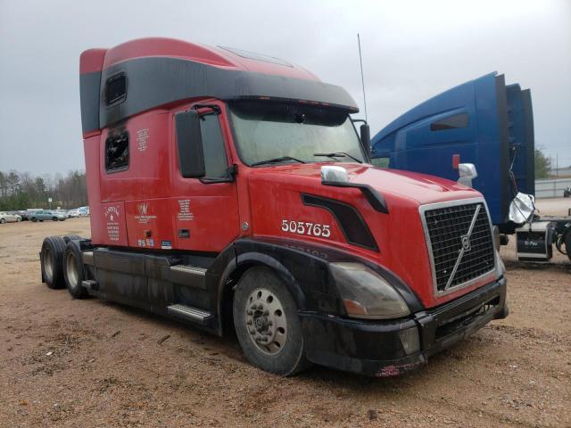 Salvage cars for sale from Copart Charles City, VA: 2007 Volvo VN VNL