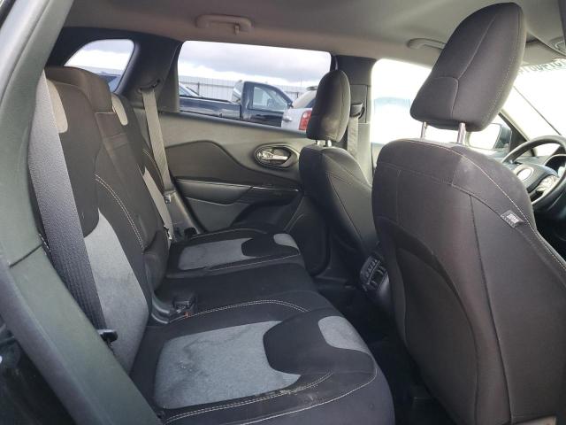 1C4PJMAB7GW134935 Jeep Cherokee Sport