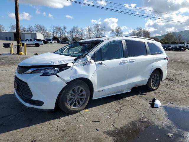 2021 TOYOTA SIENNA LE - 5TDKRKEC7MS007124