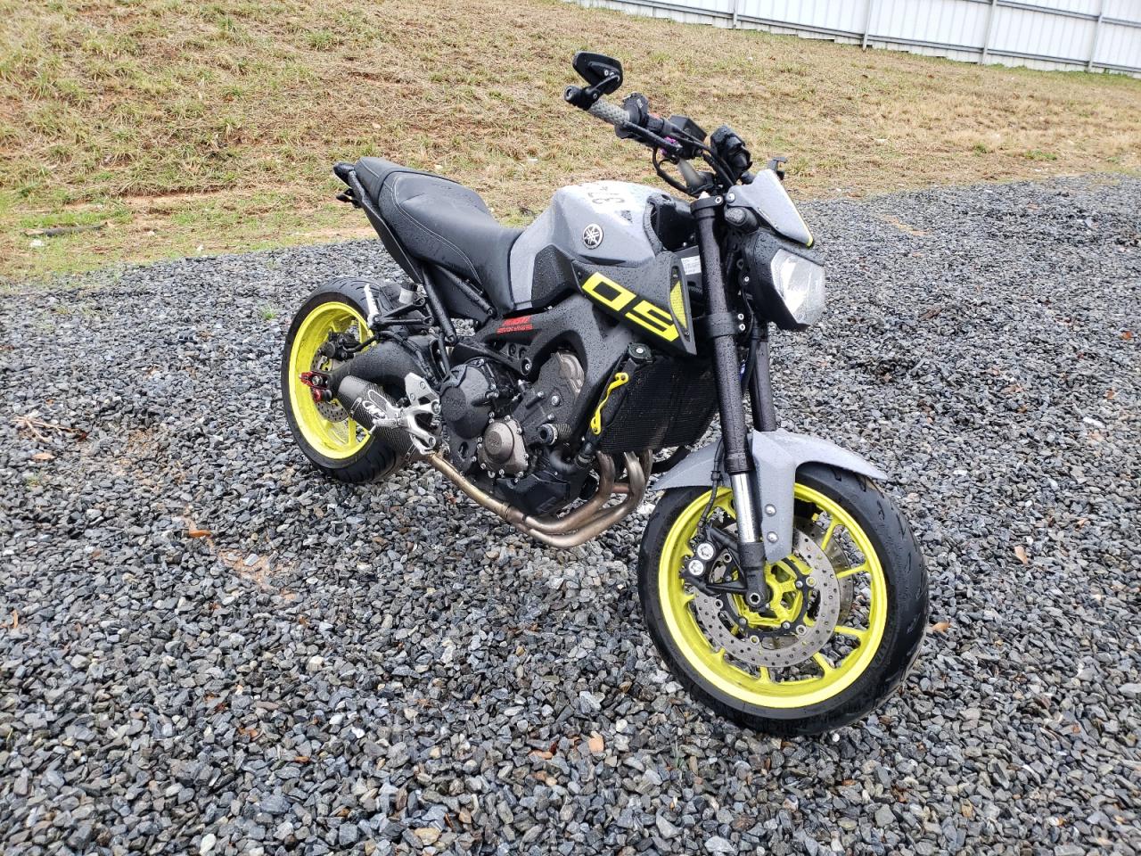 Price & History 2016 Yamaha Fz09 3 vin: JYARN33E2GA010787
