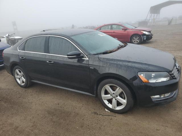 2015 VOLKSWAGEN PASSAT S 1VWAT7A32FC101672