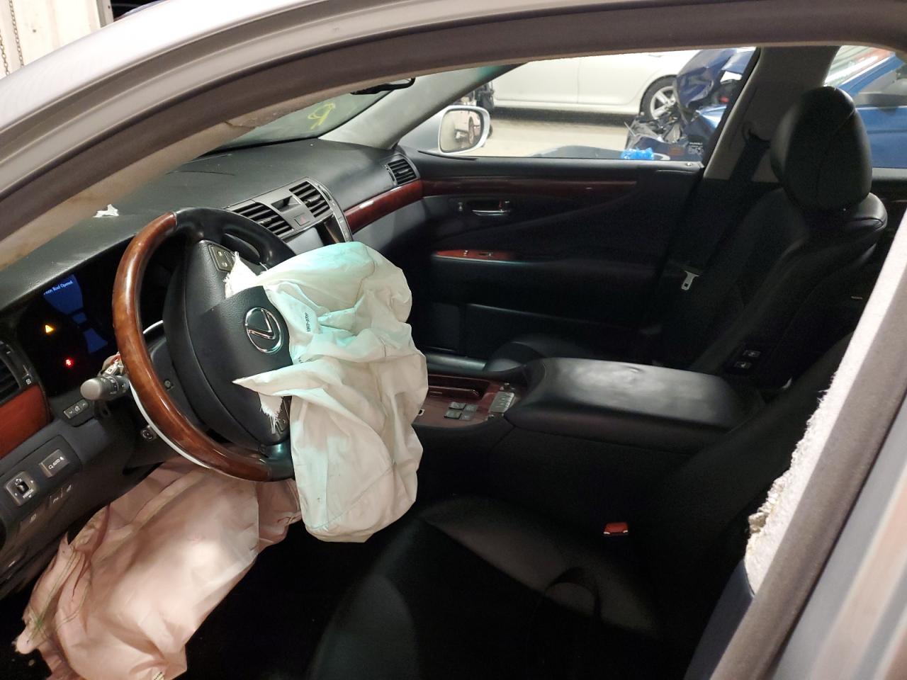 2007 LEXUS LS 460L - JTHGL46F275006810