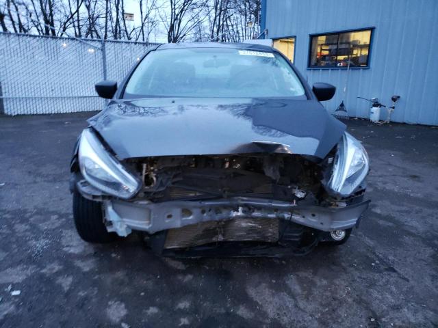 1FADP3E2XHL325585 Ford FOCUS S