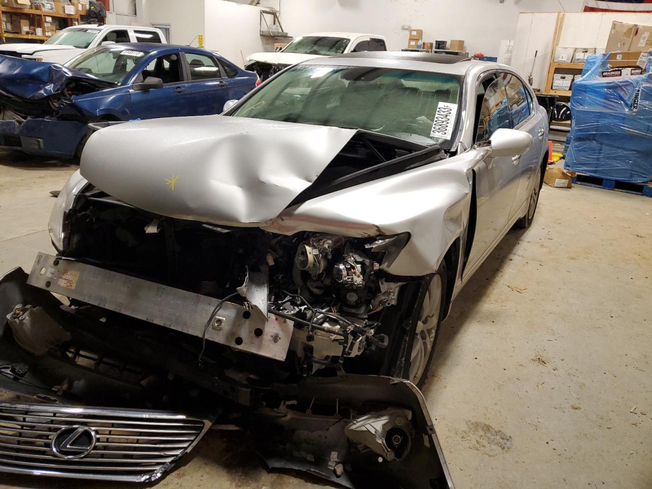 2007 LEXUS LS 460L - JTHGL46F275006810