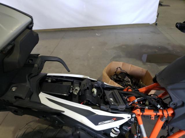 2018 KTM 1090 ADVEN VBKV49402JM985600