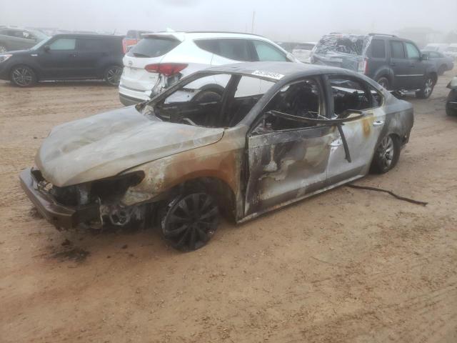 2015 VOLKSWAGEN PASSAT S - 1VWAT7A30FC021576