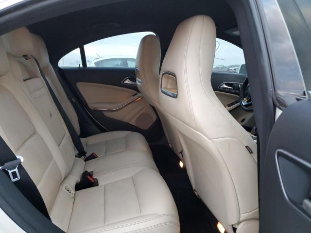 2018 MERCEDES-BENZ CLA 250 - WDDSJ4EB8JN580082