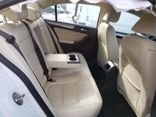 2017 VOLKSWAGEN JETTA SE - 3VWDB7AJ7HM203856