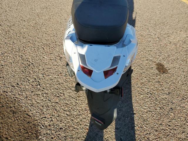 2022 YAMAHA MOTORCYCLE L5YTCKPV9N1141001