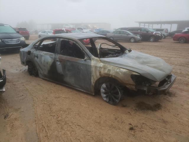 2015 VOLKSWAGEN PASSAT S - 1VWAT7A30FC021576