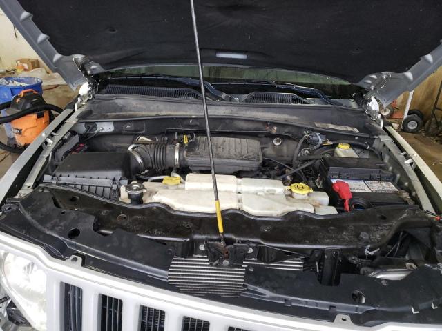 1J8GN28K68W131243 Jeep Liberty
