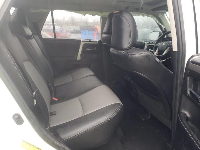 2017 TOYOTA 4RUNNER SR JTEBU5JR8H5432546