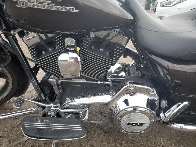 2011 HARLEY-DAVIDSON FLHX - 1HD1KBM16BB664516