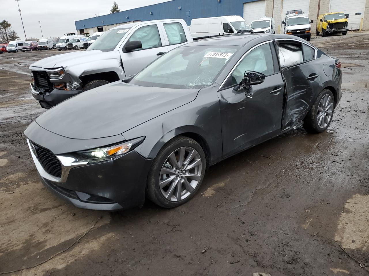 3MZBPBCL2NM301831 | 2022 MAZDA MAZDA3 | История продажи