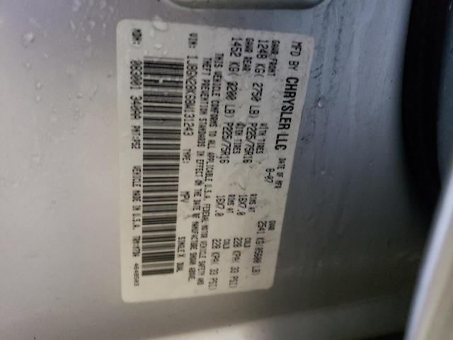 1J8GN28K68W131243 Jeep Liberty