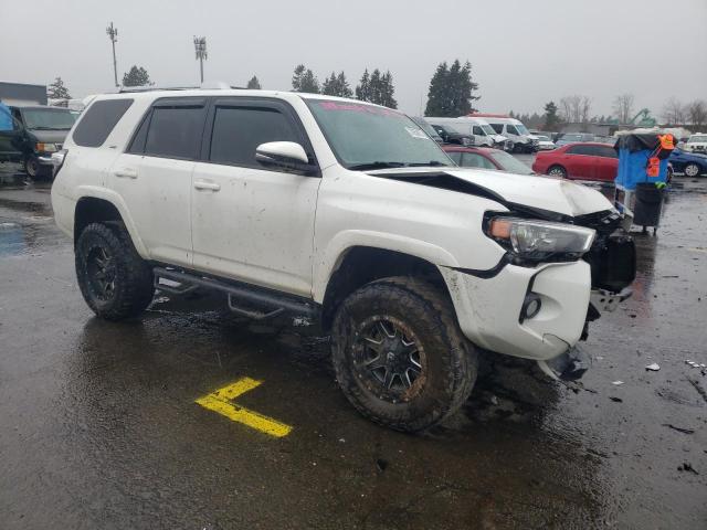 2017 TOYOTA 4RUNNER SR JTEBU5JR8H5432546