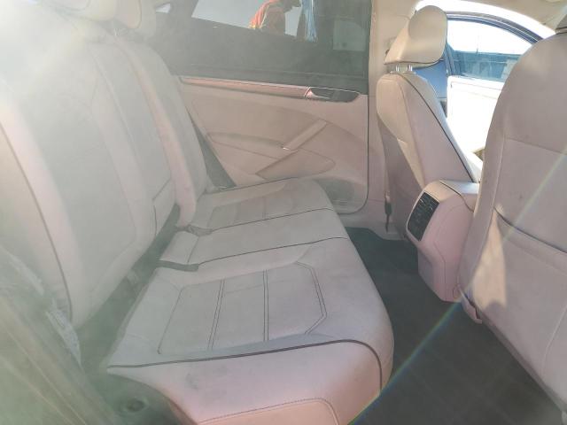 2017 VOLKSWAGEN PASSAT SE - 1VWBT7A33HC011311