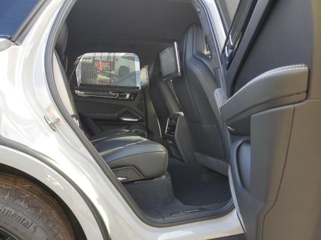 2021 PORSCHE CAYENNE TU WP1AF2AYXMDA36147