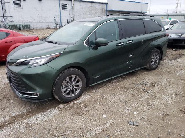 2021 Toyota Sienna XLE