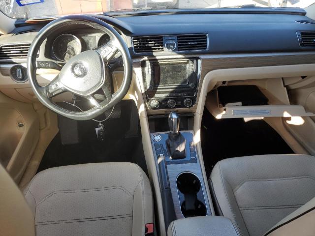 2017 VOLKSWAGEN PASSAT SE - 1VWBT7A33HC011311