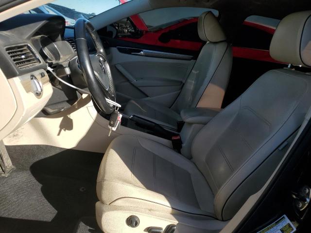 2017 VOLKSWAGEN PASSAT SE - 1VWBT7A33HC011311