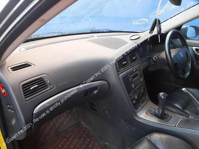 YV1SW714172663130 Volvo V70 D5 Se