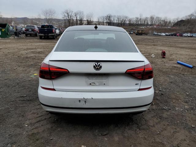 2018 VOLKSWAGEN PASSAT GT - 1VWJM7A38JC037031