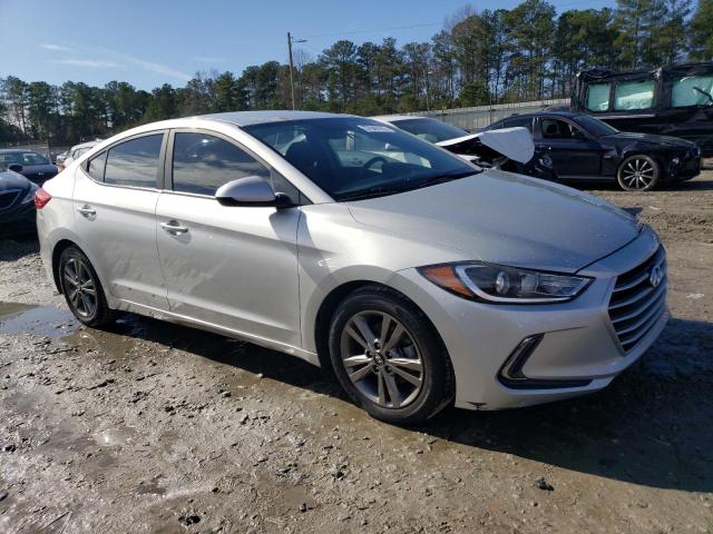 2017 HYUNDAI UK 5NPD84LF1HH055203