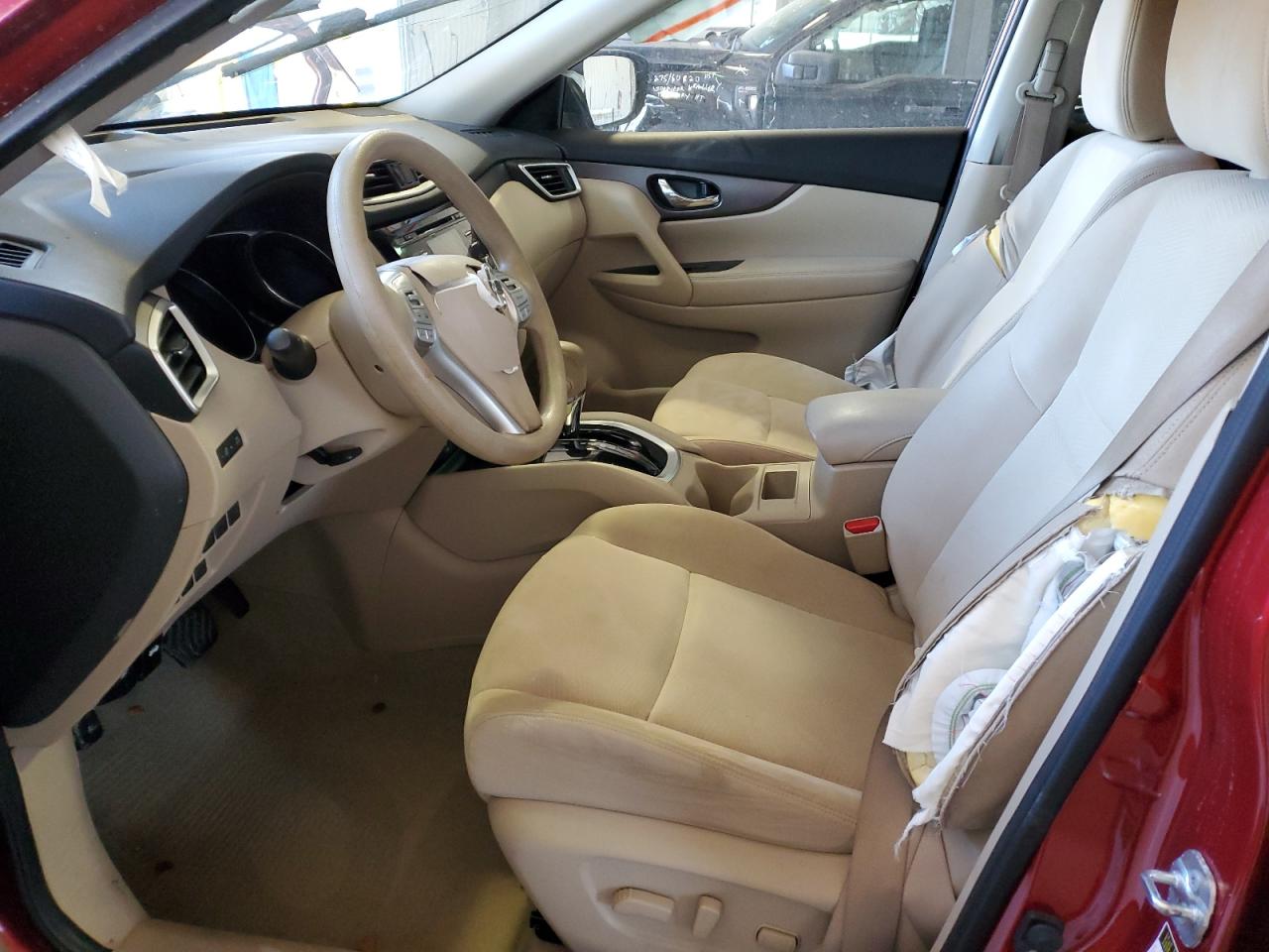 Lot #2193997992 2015 NISSAN ROGUE S