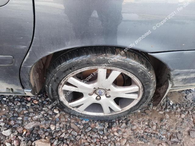 YV1SW714172663130 Volvo V70 D5 Se