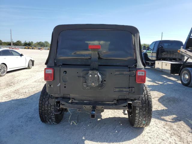 1C4BJWEG5DL568294 Jeep Wrangler Unlimited Sahara