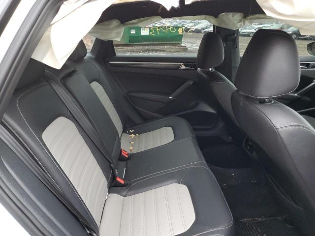2018 VOLKSWAGEN PASSAT GT - 1VWJM7A38JC037031