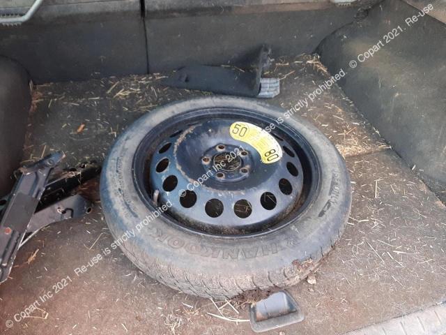 YV1SW714172663130 Volvo V70 D5 Se