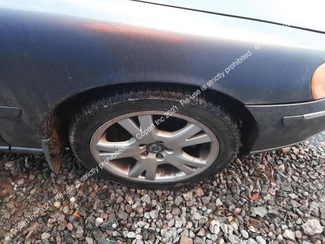 YV1SW714172663130 Volvo V70 D5 Se