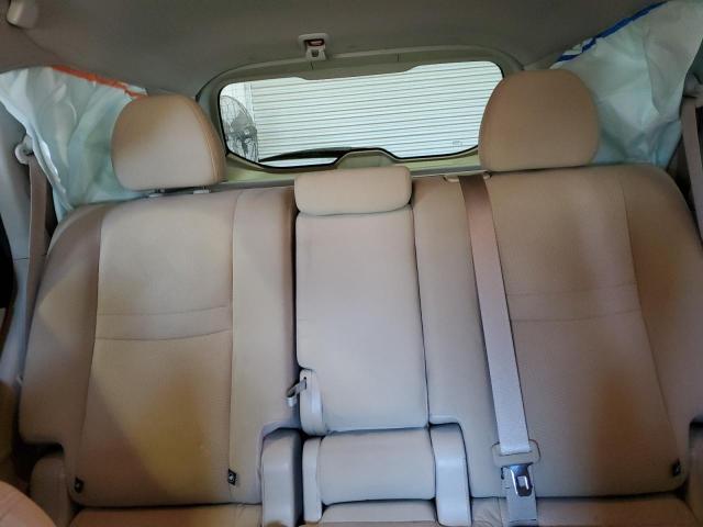2015 NISSAN ROGUE S - KNMAT2MT2FP557021