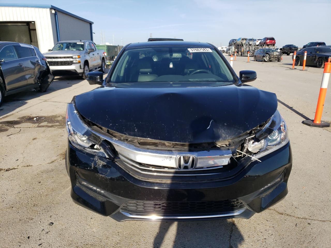 1HGCR2F8XHA034188 HONDA ACCORD 2017