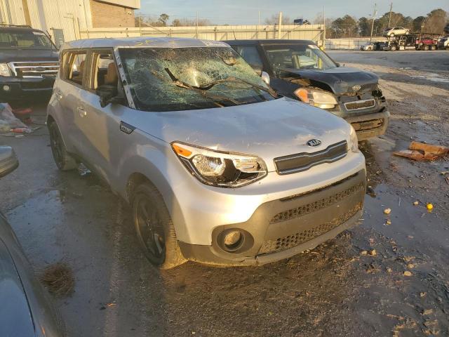 KNDJN2A24J7509700 KIA Soul