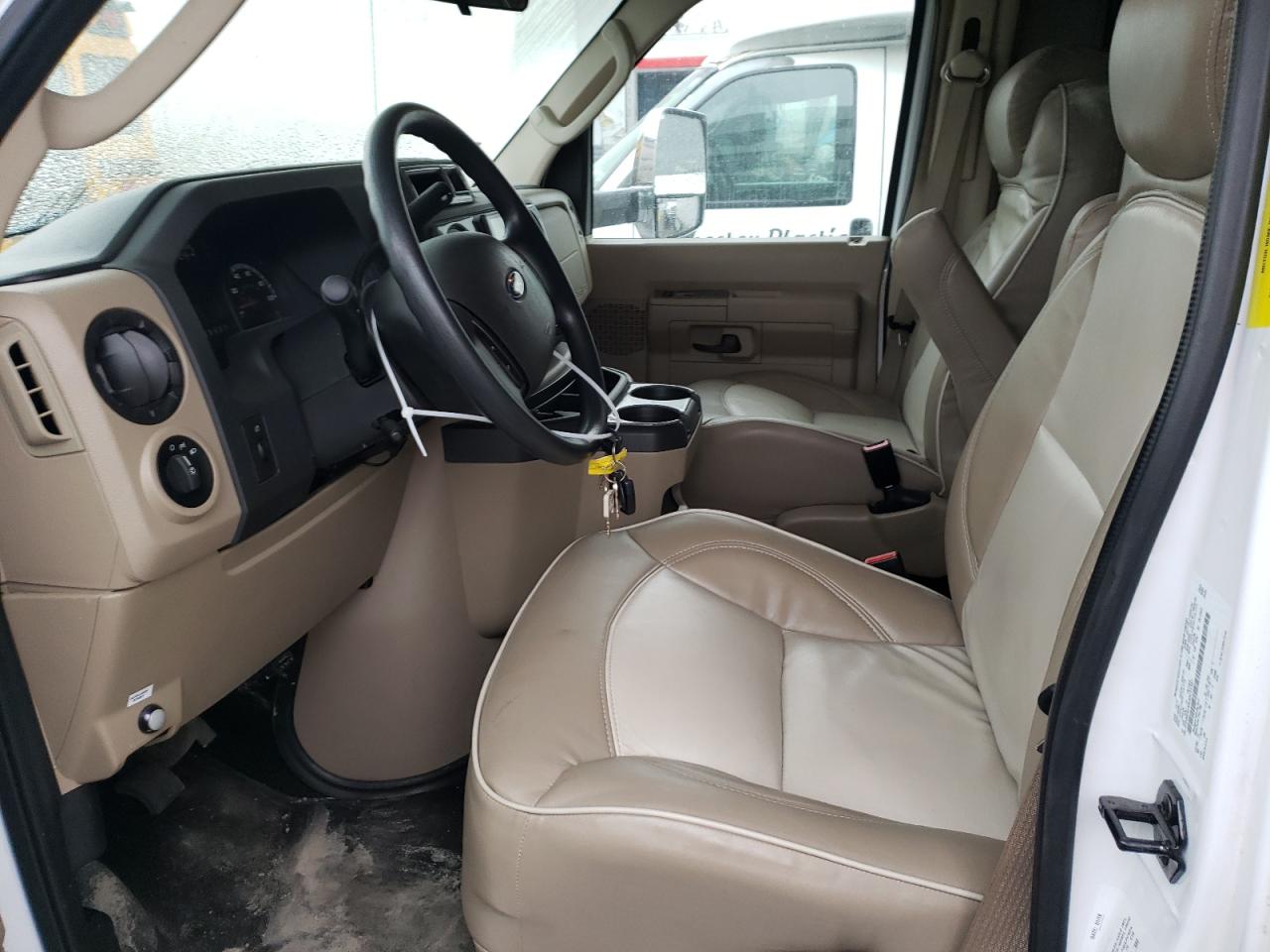 2018 FORD ECONOLINE E450 SUPER DUTY CUTAWAY VAN - 1FDXE4FS9JDC11347