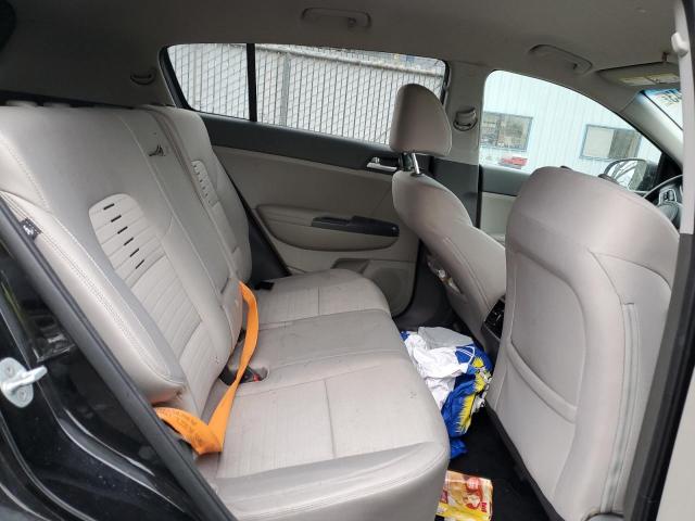 KNDPMCAC4H7159085 KIA Sportage Lx