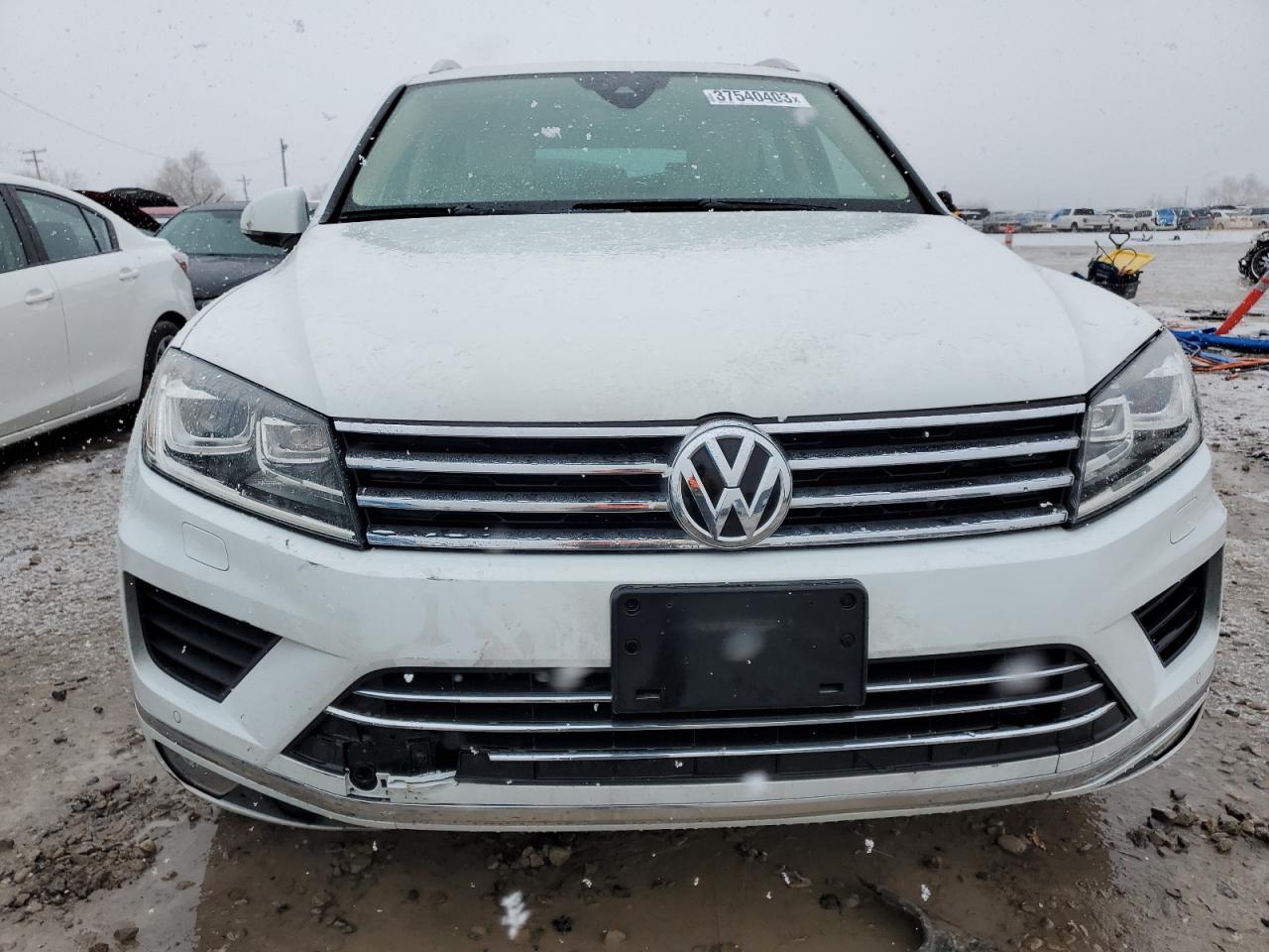 VIN WVGEF9BP4GD011794 2016 VOLKSWAGEN TOUAREG no.5