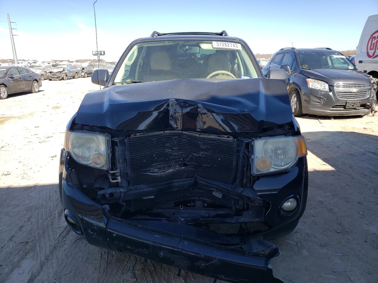 2011 FORD ESCAPE XLT - 1FMCU0D79BKA39648