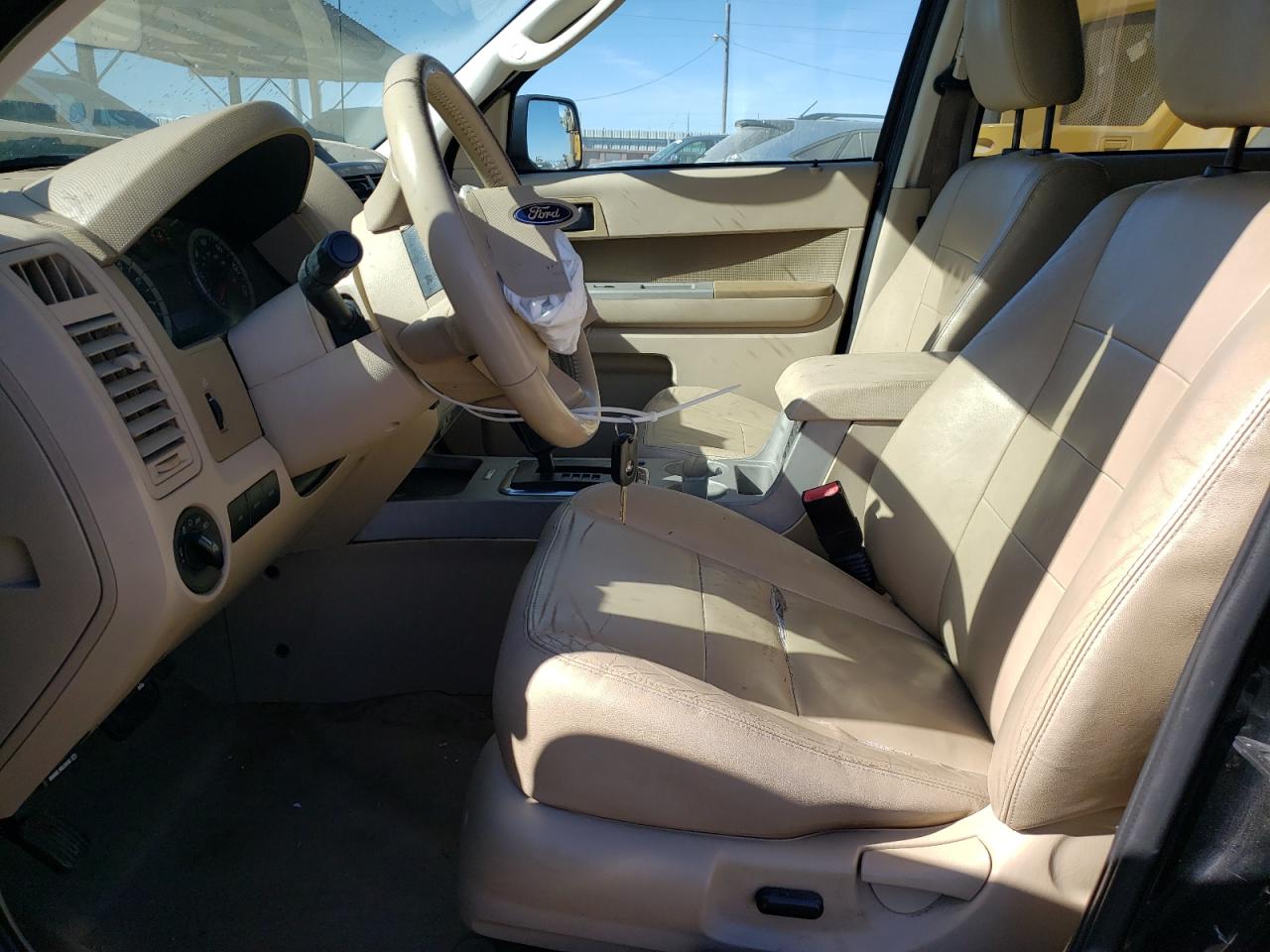 2011 FORD ESCAPE XLT - 1FMCU0D79BKA39648