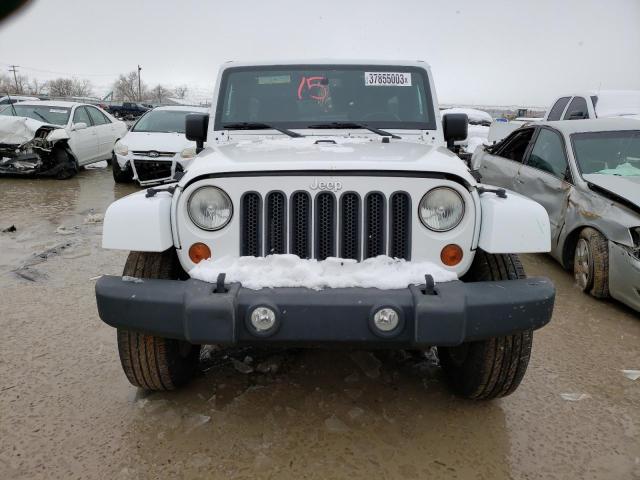 1C4BJWEG4DL580887 Jeep Wrangler Unlimited Sahara