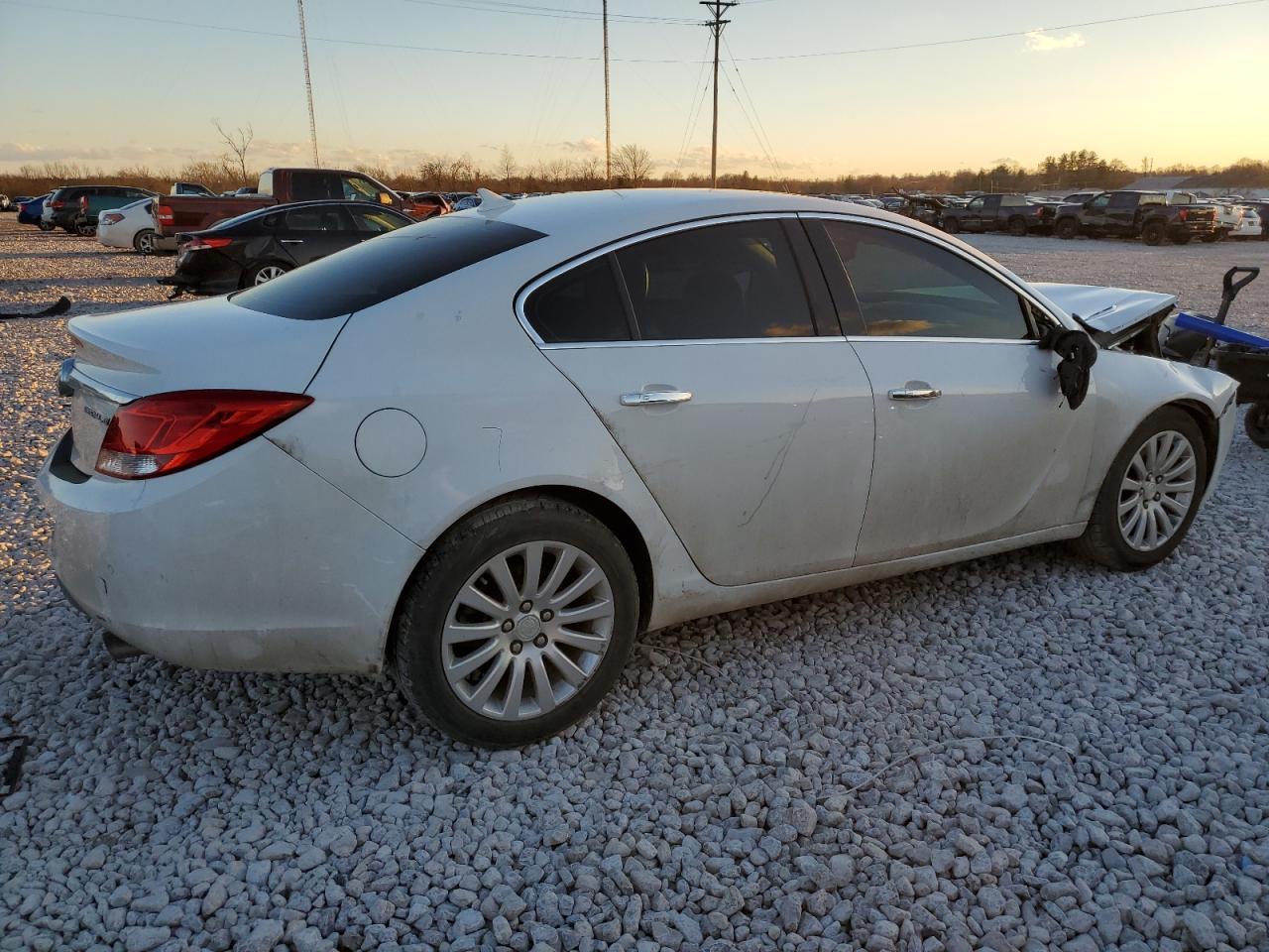 2013 BUICK REGAL PREMIUM - 2G4GS5EV3D9235445