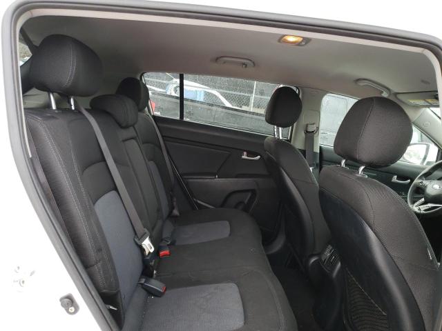 KNDPBCAC2E7589716 KIA Sportage Lx