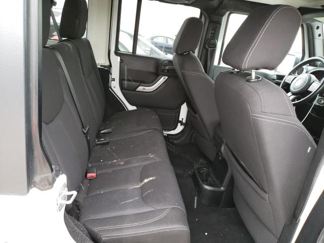 1C4BJWEG4DL580887 Jeep Wrangler Unlimited Sahara